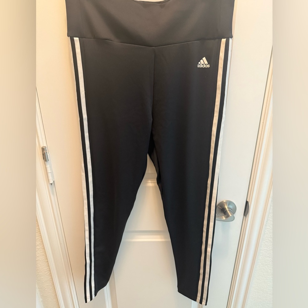 Adidas Black 7/8 Leggings/Tights